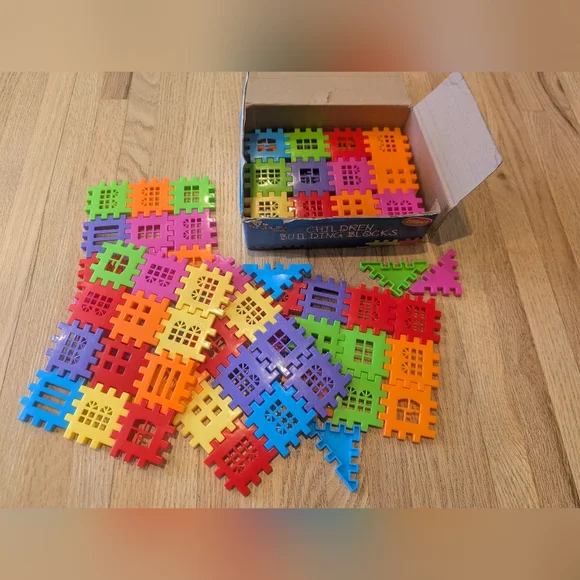 Interlocking Building Blocks Set - Picture 2 of 2